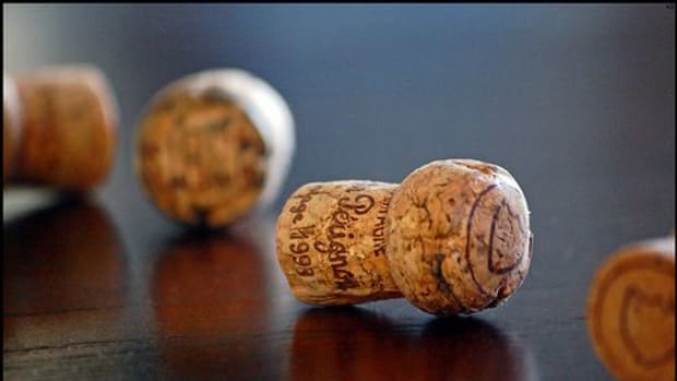 champagne-corks-ccflcr-krikit