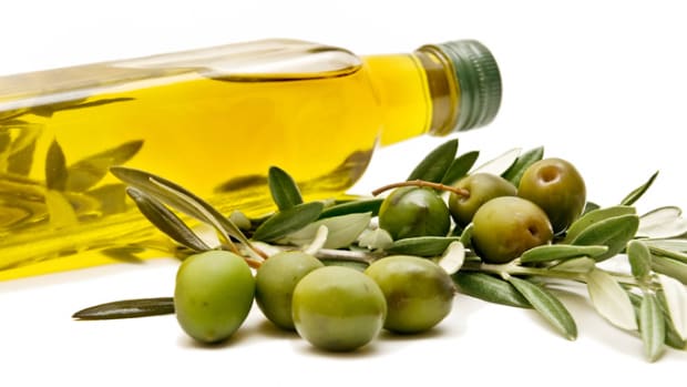 olive oil good fats photo