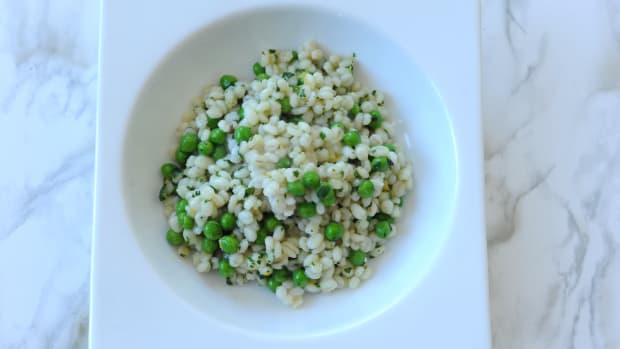 fresh green peas and barley salad