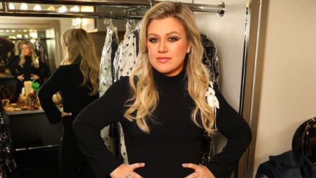 Clean Eating Helped Kelly Clarkson Lose 40 Pounds