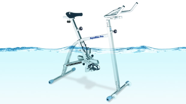 hydrospinning, aqua spinning, aqua fitness, underwater spinning