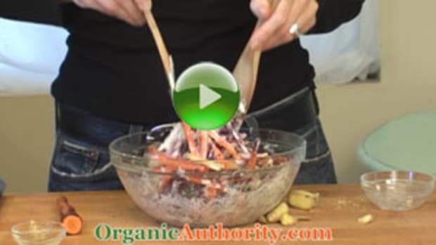 Organic-Heirloom-Carrot-Salad-Recipe-play4