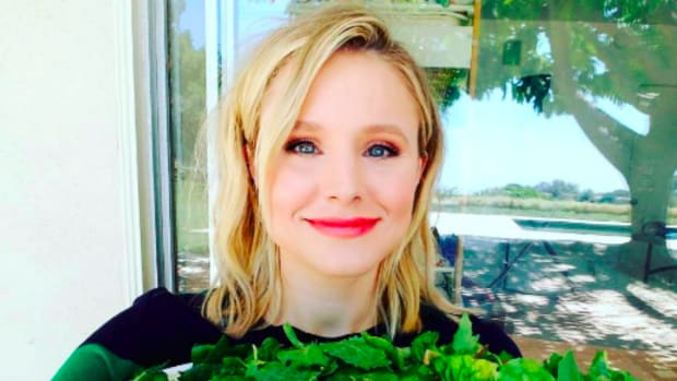 'Any and All Croutons' and Sprints: How Kristen Bell's Relatable Lifestyle Keeps Her Fit