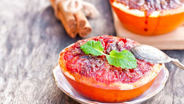 Broiled Grapefruit with Cinnamon