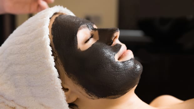 Activated Charcoal is the New Black for Beauty Benefits: DIY Blackout Face Mask Recipe