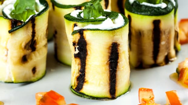 grilled zucchini roll