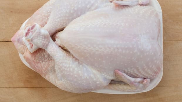 chicken is the food most likely to be contaminated with salmonella