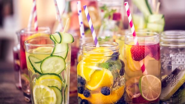 5 Delicious Non-Alcoholic Drinks: Time to Party Prohibition-Style