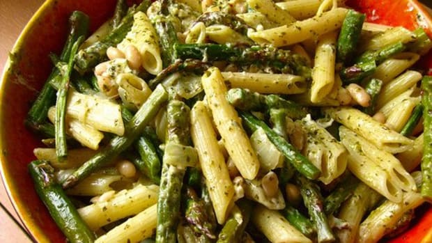 asparagus and white bean pasta