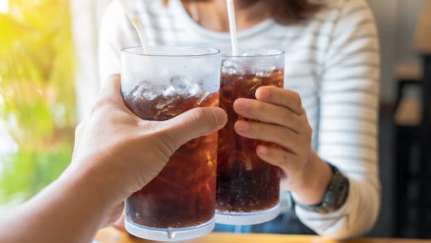 Drinking One Soda Per Day Can Decrease Fertility By 33%, Study Finds