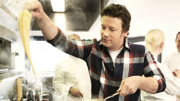 Chef Jamie Oliver's 5-Day Veggie Challenge Kicks Off Today