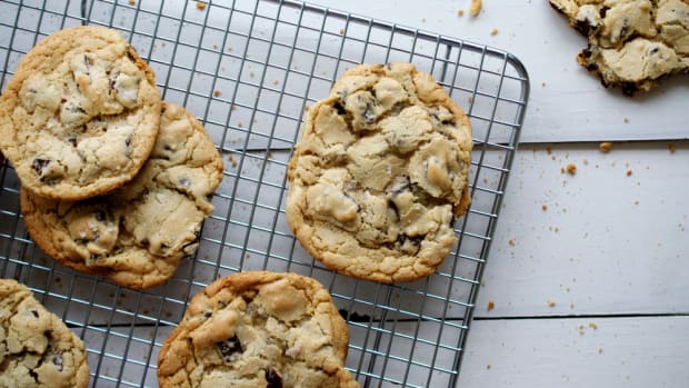 How To Make the Ultimate Vegan Chocolate Chip Cookie