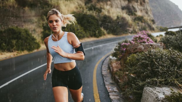 Here's Why and How to (Safely!) Add Heat Training to Your Workout