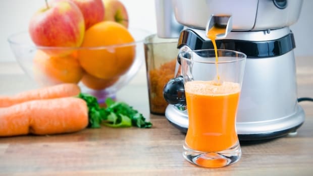 7 Fruits and Vegetables to Juice Right Now for a Healthy Winter Immune System