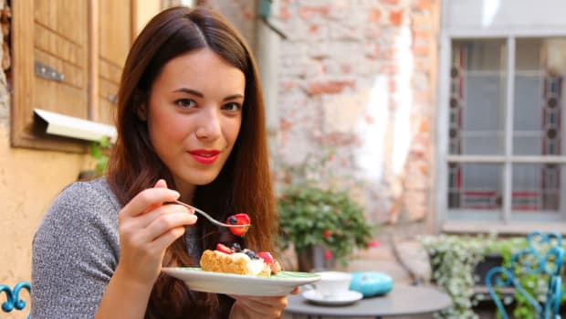 Food Intolerance and Skin: How What You Eat Shows On Your Face