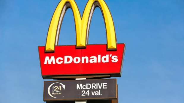McDonald’s to Cut Antibiotics in Chicken from its U.S. Supply Chains