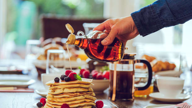 FDA to Review Honey and Maple Syrup Sugar Label Warning