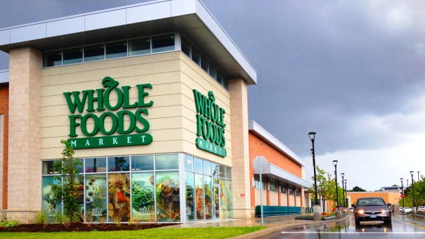 Amazon Launches 30-Minute Grocery Pick Up Service at Whole Foods
