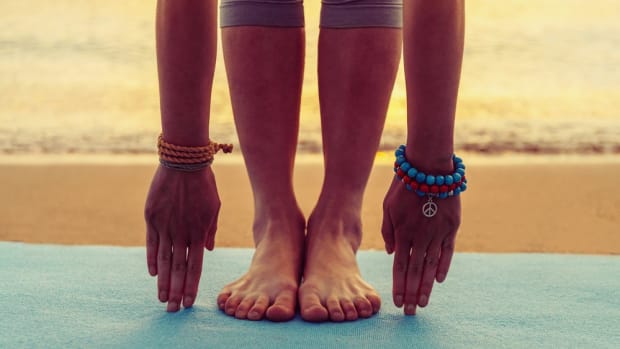 This is How (and Why) Yoga Strengthens Your Nervous System and Brings Balance Back to Your Body