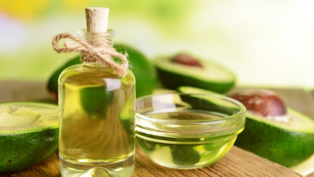 How to Reap the Benefits of Avocado Oil for Health and Beauty
