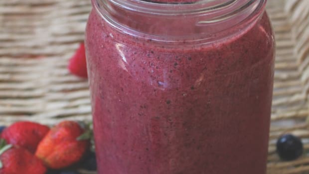 mixed berry cobbler smoothie recipe