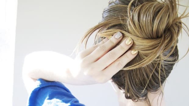 Frizzy Hair Got You Down? This Soothing DIY Hair Mask Will Do the Trick