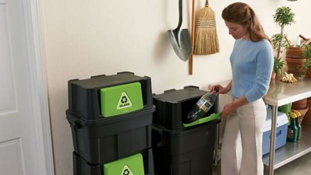 recycling-ccflcr-Rubbermaid-Products