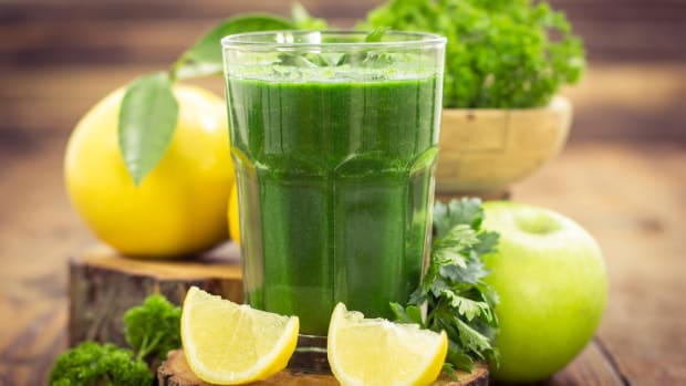 Is Your Green Juice Detox Hurting You? 9 Tips to Keep Your Juice Safe