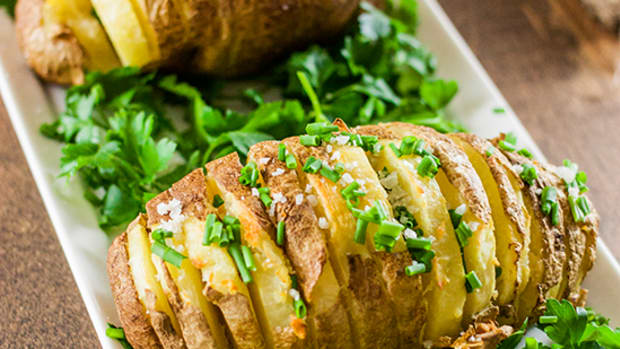 How To Make The Best Vegan Hasselback Potatoes