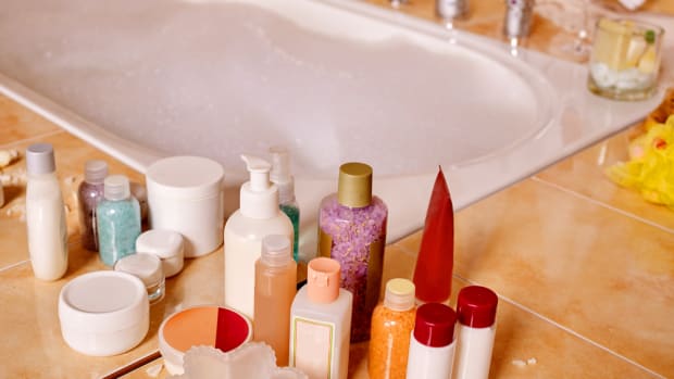 Make your own DIy bath products.