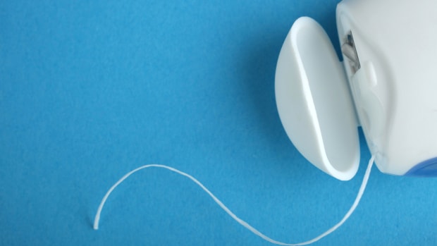 Dangerous Teflon Coating Used on Glide Dental Floss