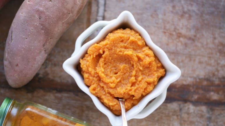 Mashed Sweet Potatoes with Turmeric and Garlic: Comfort Food Deliciousness