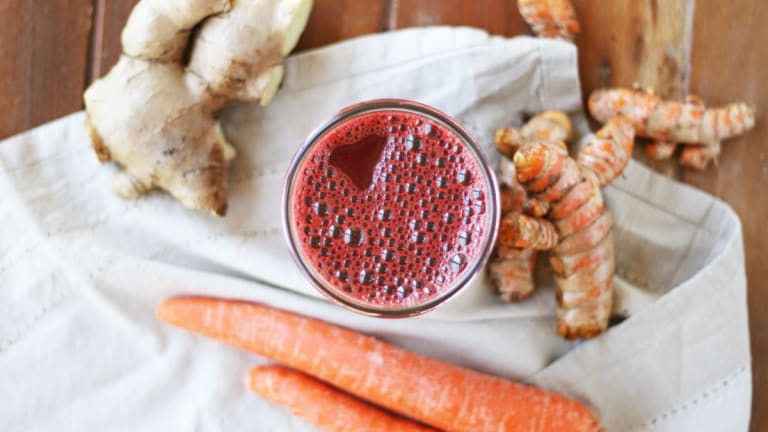Yes, You Need this Immune Supporting Beet, Carrot, Turmeric, Ginger Juice Recipe Right Now