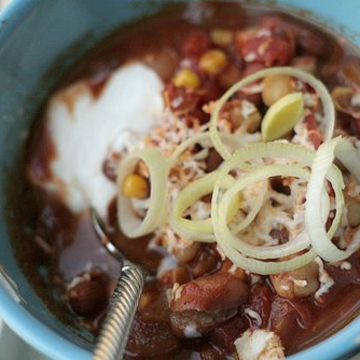 2 Vegan Vegetarian Chili Recipes Paired With Organic Stout Beer Organic Authority