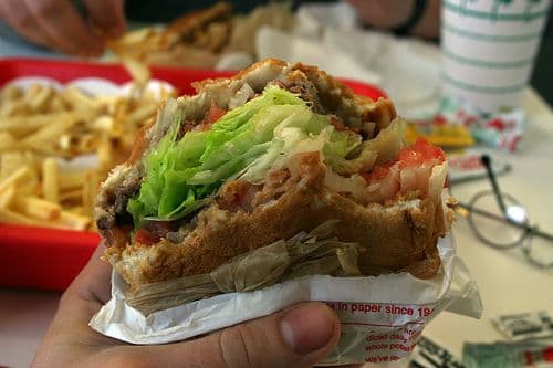 6 Gross Things You Never Wanted To Know About Fast Food Restaurants