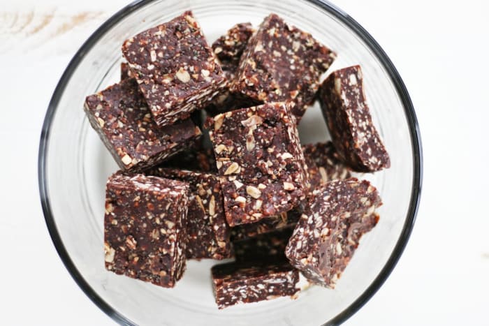 energy bars with date seeds