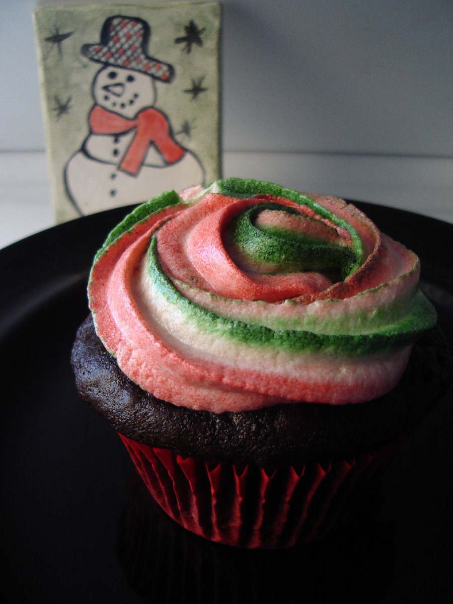 vegan holiday cupcake