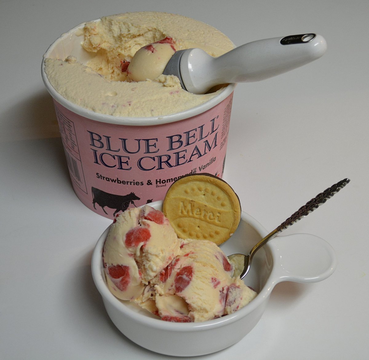 Blue Bell Ice Cream Recalls All Its Products After 3 Deaths Linked to Listeria