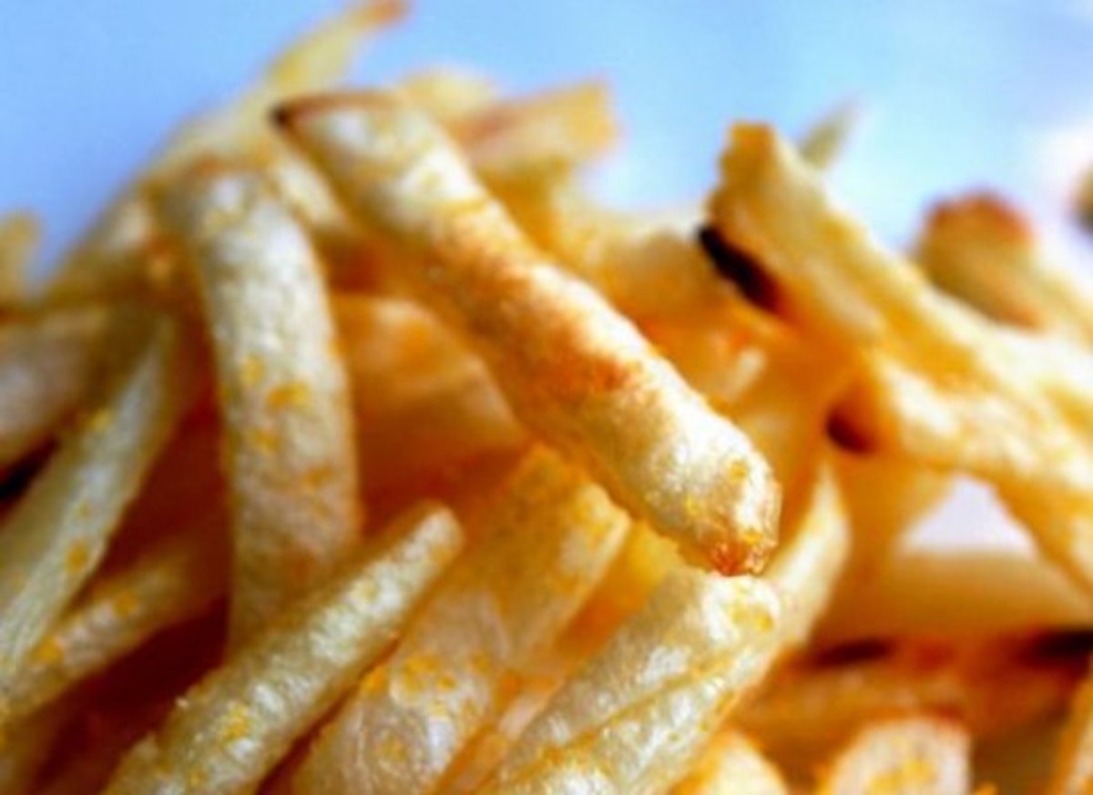 5-Ways-to-Boost-Your-Fries-Flavor_ccflcr_gogatsby_09.05.12