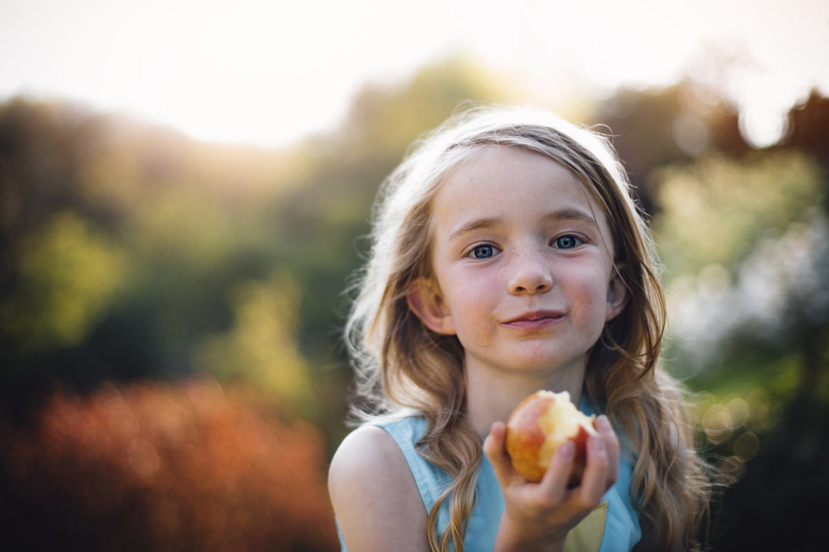 7 Healthy Snacks That Won't Send Your Kids Into a Sugar Tailspin