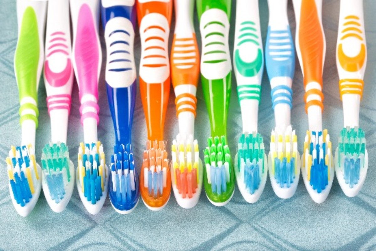 11 Genius Beauty Hacks You Can Do with a Toothbrush