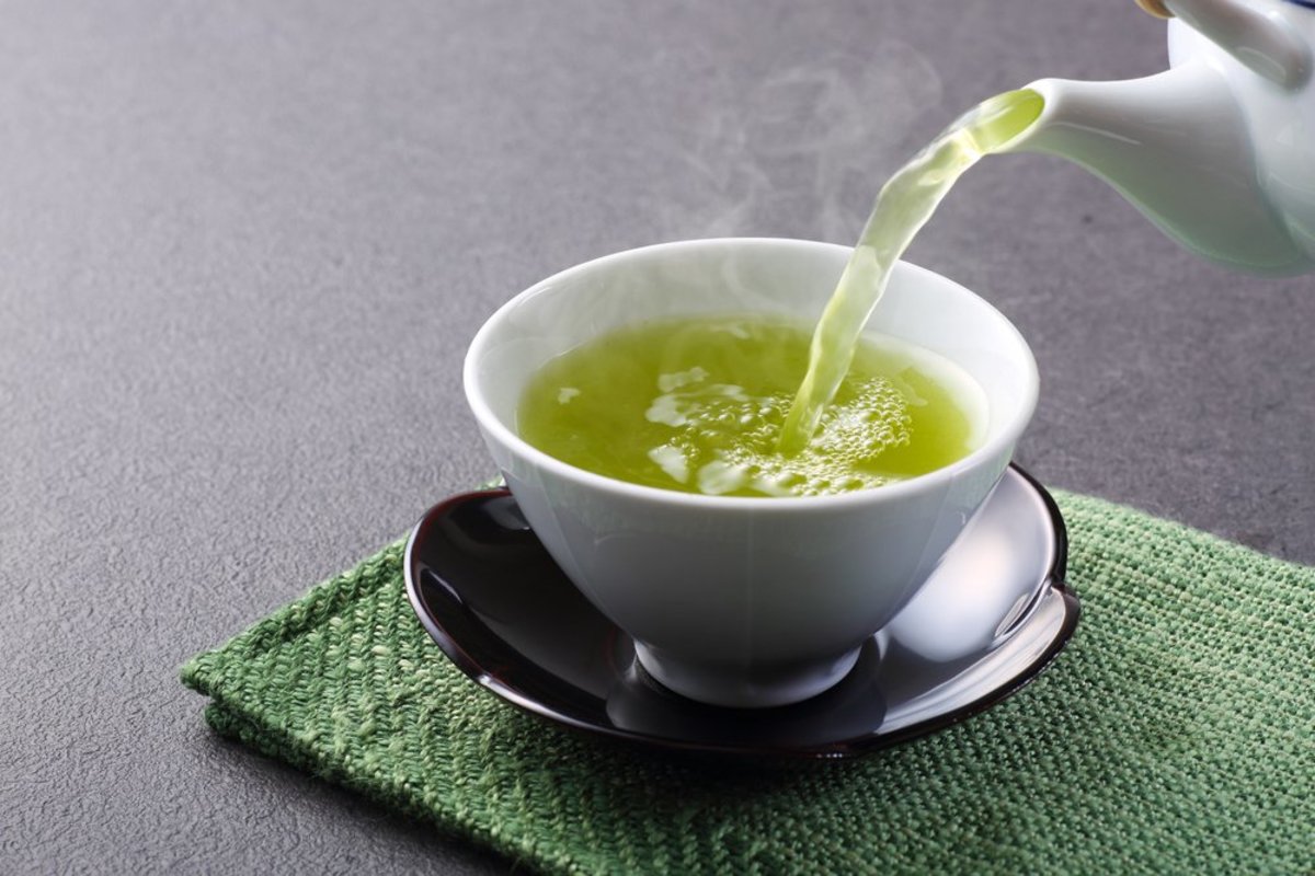 13 Green Tea Benefits for Health and Beauty (#2 is Great News!)