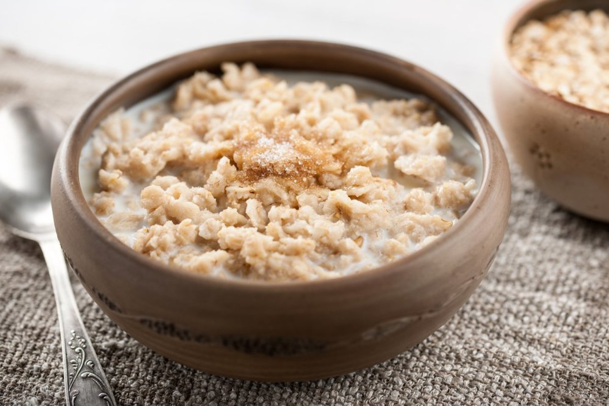 steel cut oatmeal with cinnamon and coconut oil