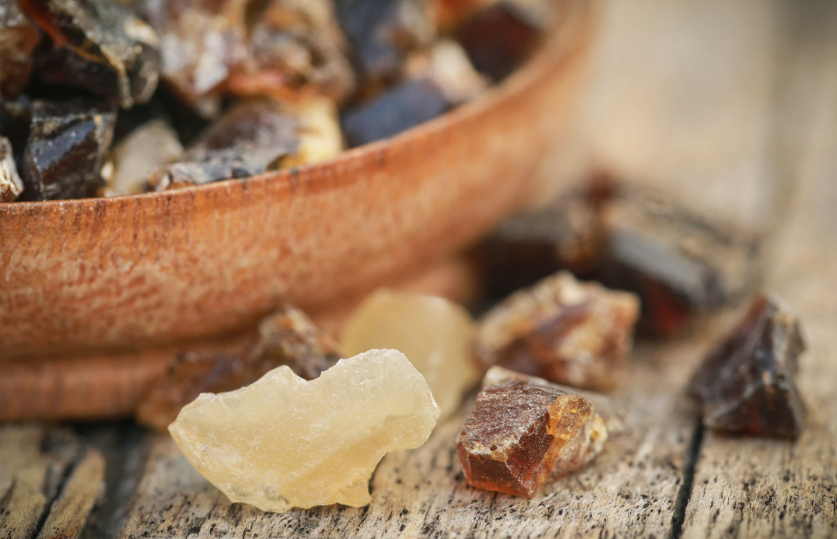 The 2 Ancient Holiday Remedies You Probably Need: Frankincense & Myrrh