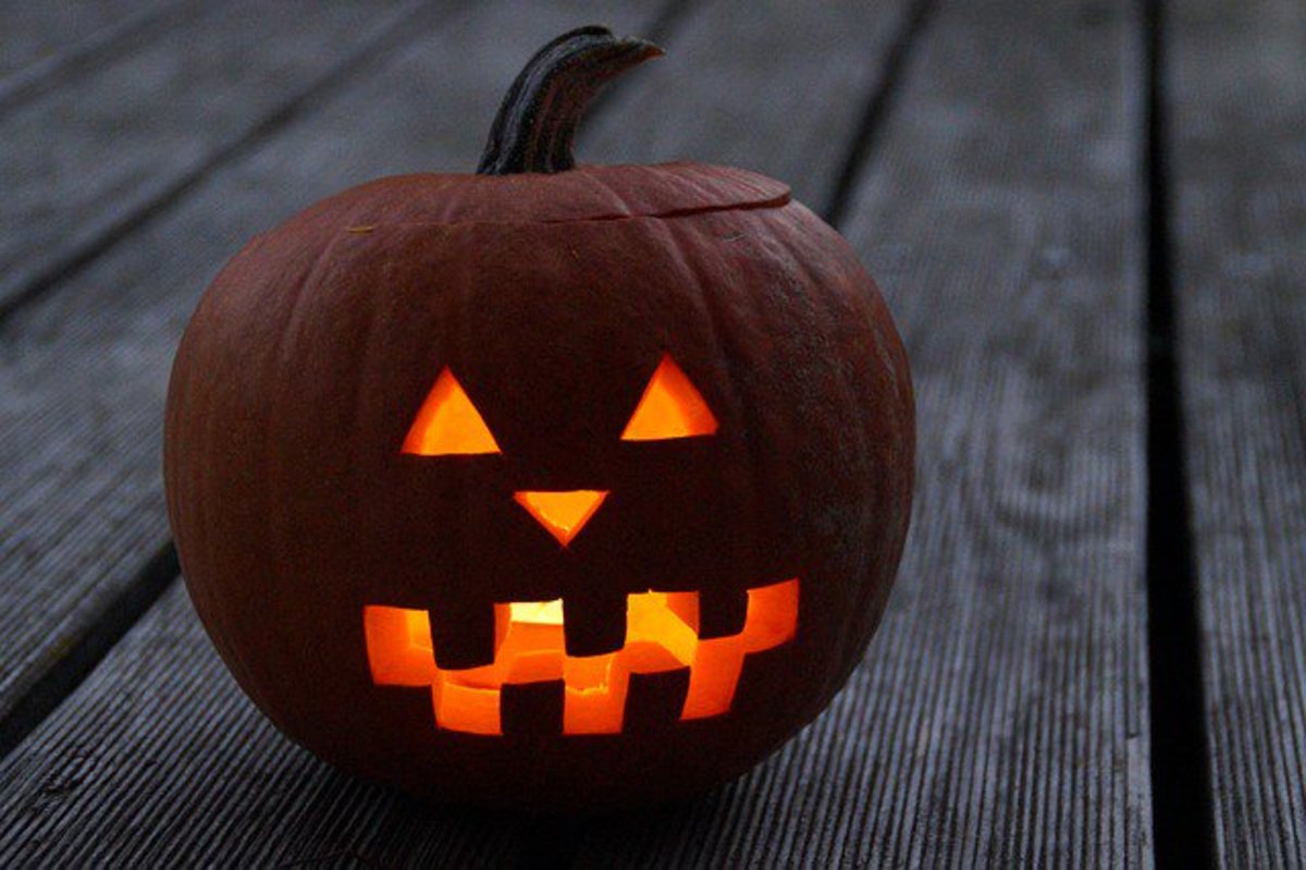 Pumpkin carving ideas for Halloween.