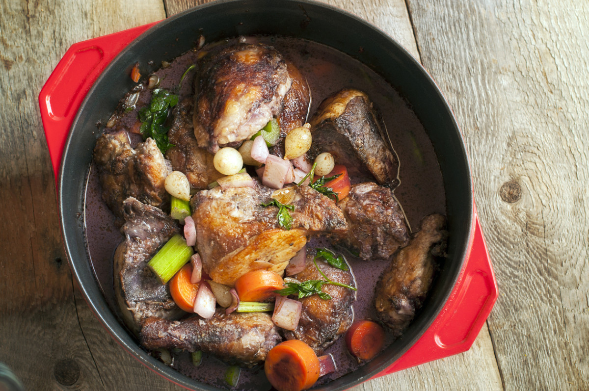 Choosing the Best Cast Iron Dutch Oven (Discover Our Top 3 Picks!)