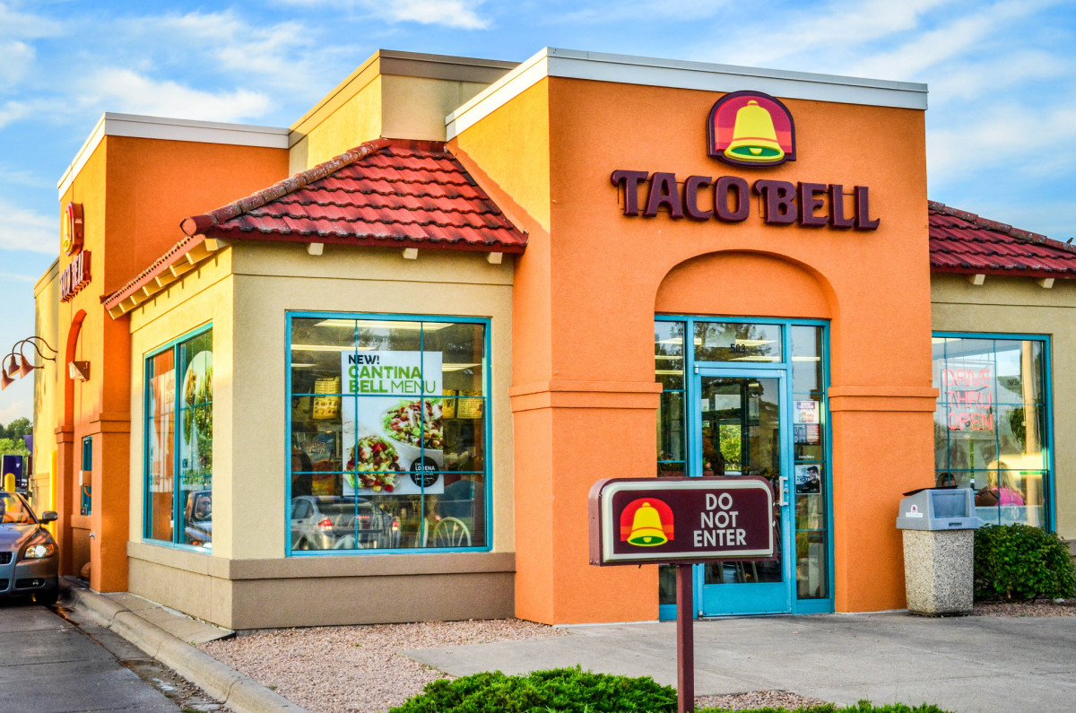 Taco Bell the First Fast Food Restaurant to Offer a Vegetarian Menu