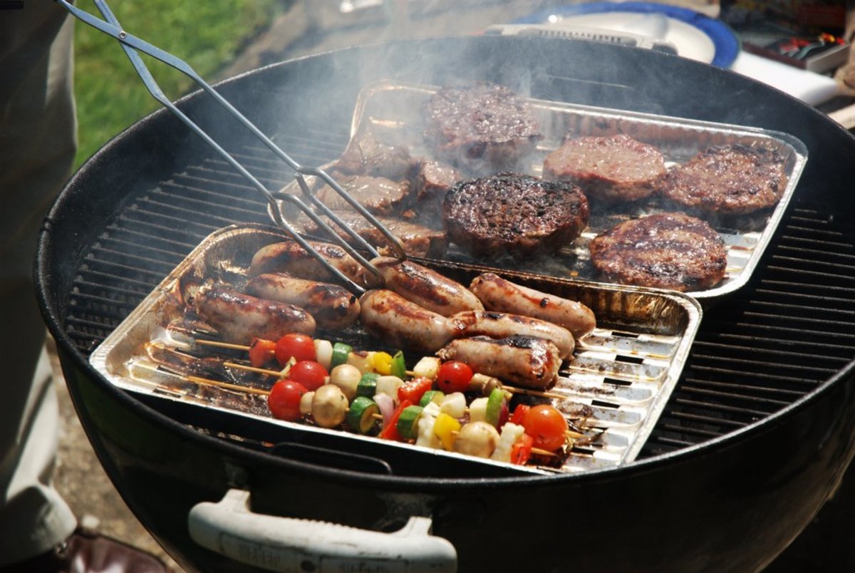 Gas or Charcoal Grilling: Which is Better for the Environment? - Organic Authority