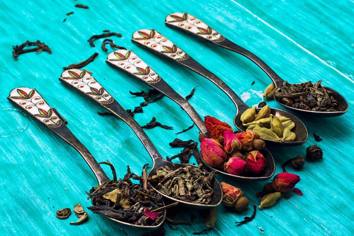 How To Steam Your Face With Facial Teas