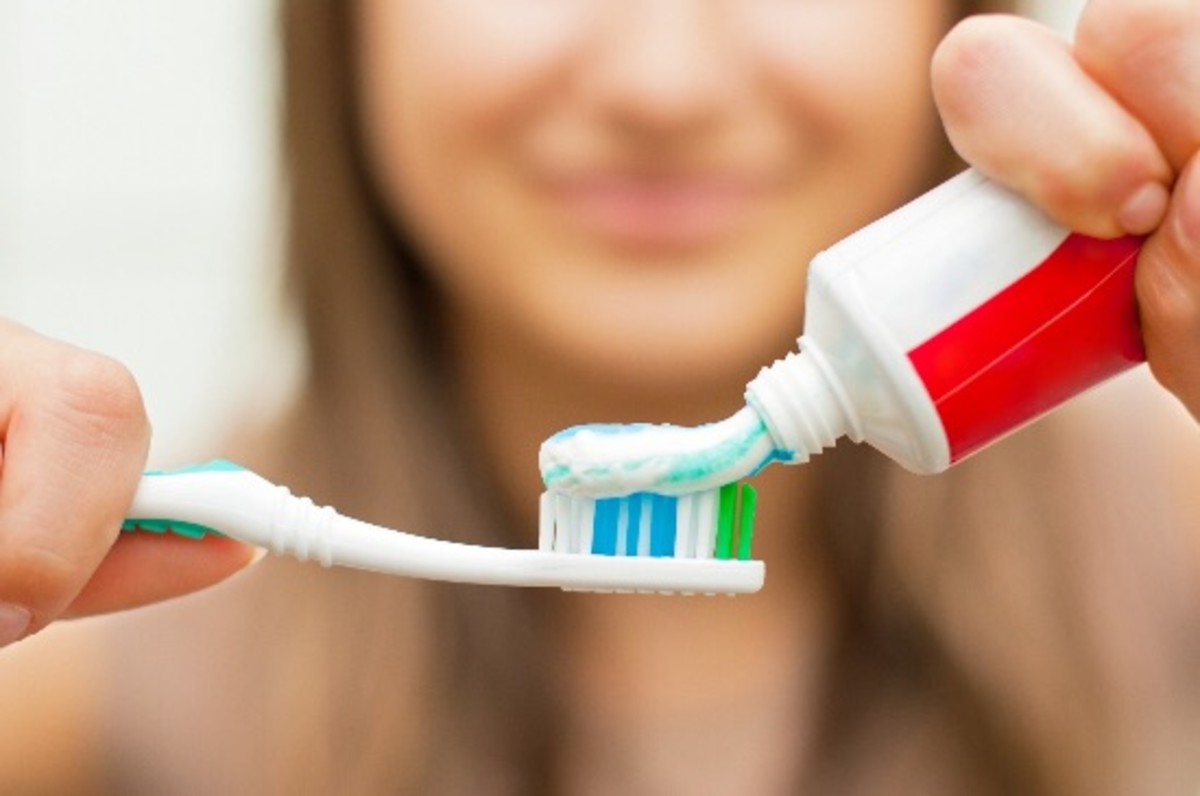 7 Mistakes to Avoid When Brushing Your Teeth
